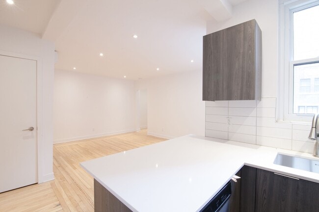 Photo - 2105 Rue Chomedey Unit 17