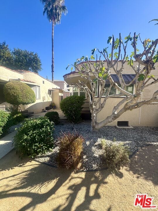 Photo - 4804 Bellflower Ave