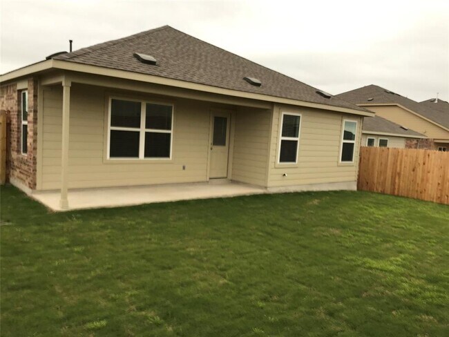 Photo - 1200 Nokota Bnd