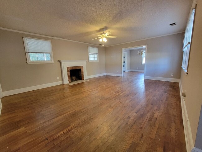 Photo - 2 Bedroom House off of Ogelthorpe Avenue