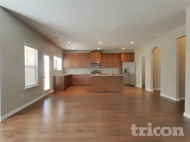 Photo - 250 Janney Cir