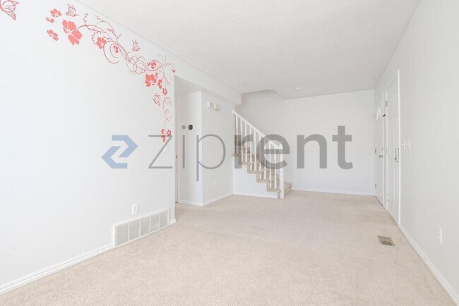 Photo - Unit