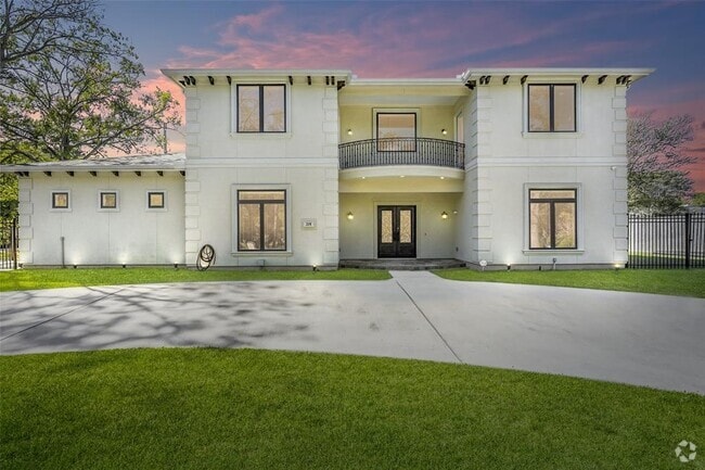 Building Photo - 201 Mayerling Dr Rental