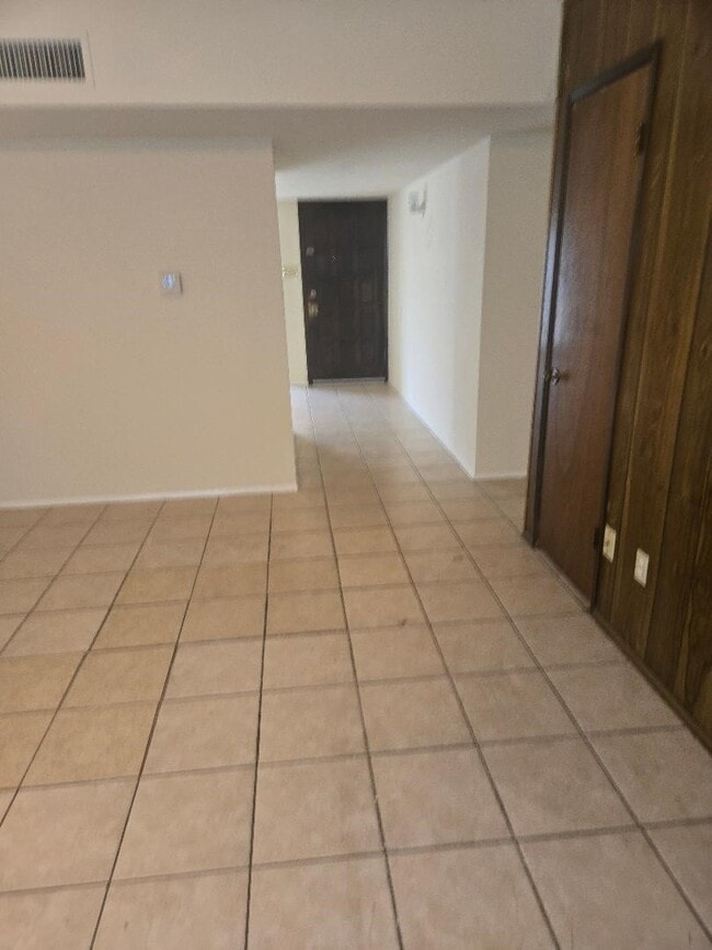 Building Photo - 15803 Munson Ln