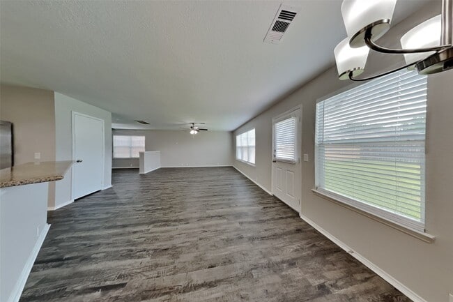 Photo - 14906 Sugarhollow Dr