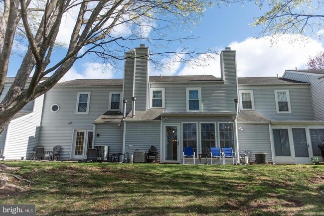 Photo - 609 Cambridge Ct