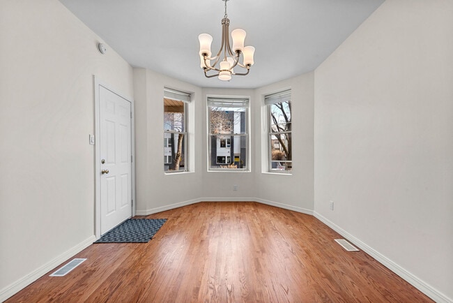 Photo - 2630 N Hamlin Ave