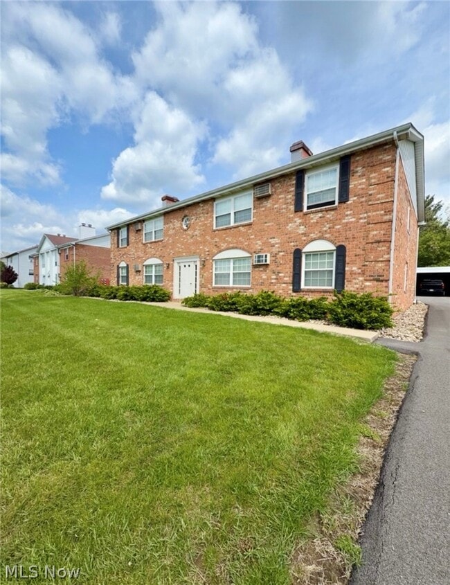 Building Photo - 3718 Indian Run Dr Unit 2