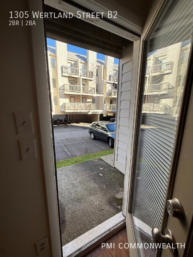 Photo - 1305 Wertland St