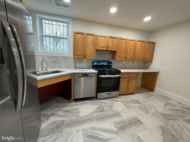 Building Photo - 747 Alabama Ave SE Unit B4 Rental