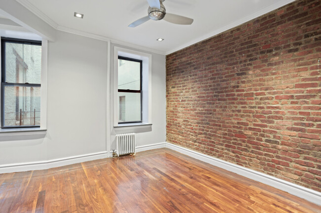 Photo - 432 E 13th St Apartment Unit 8