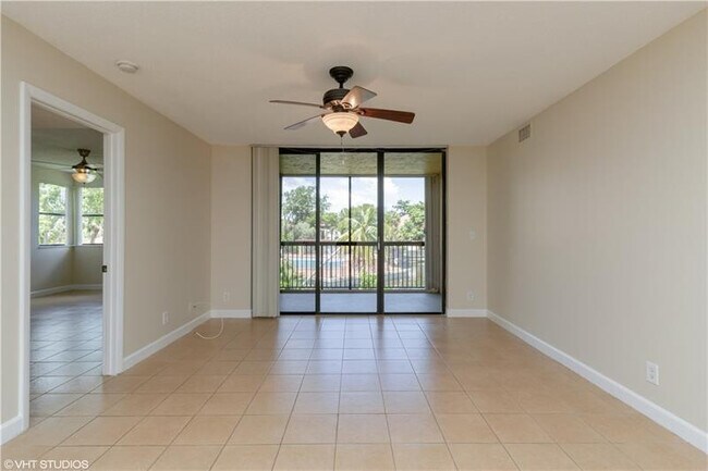 Photo - 5641 Riverside Dr Unidad 202B1