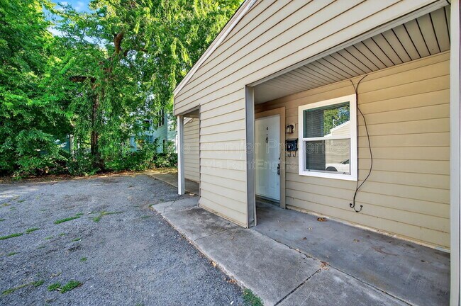 Photo - 816 S Crockett St Unidad 4