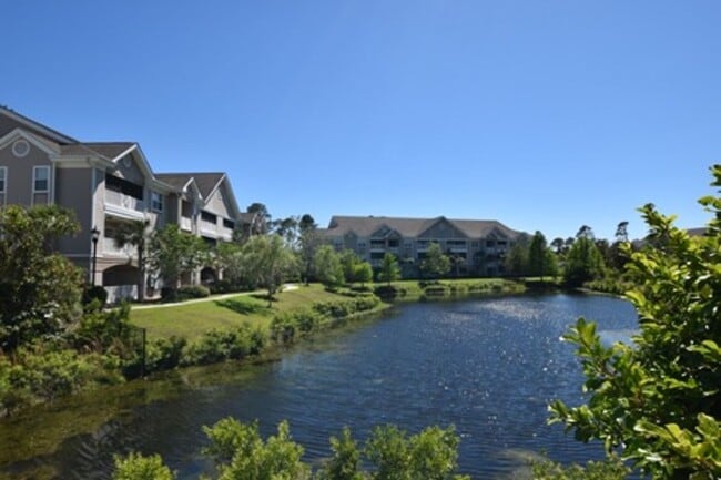 Photo - 3 BR / 3 BA @ Bridgepointe