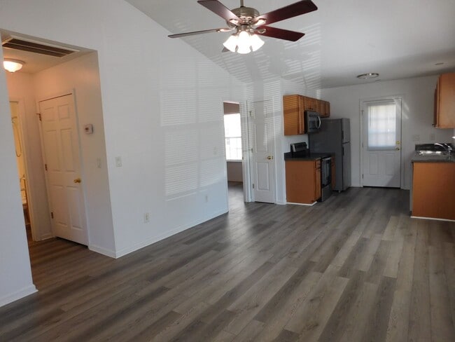 Photo - 1338 Hunters Rd