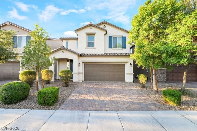 Building Photo - 121 Pictor Ave