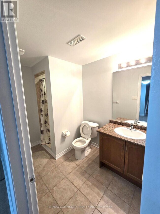 Photo - 1339 Dallman St