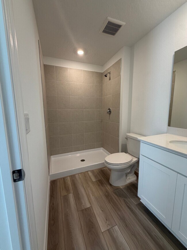 Photo - 1673 Garden Grove Ct