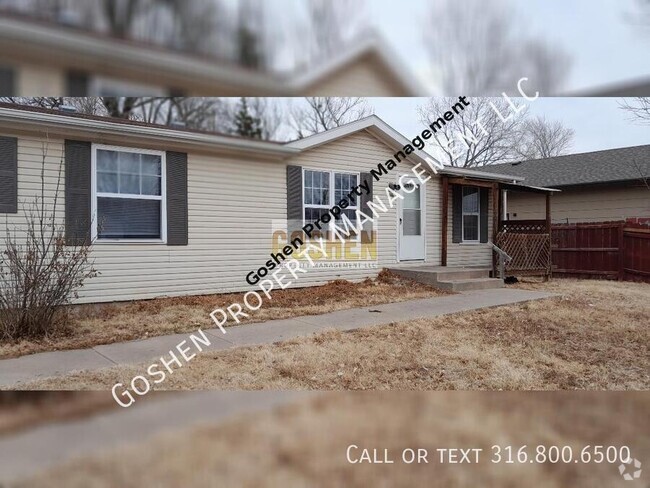 Building Photo - 4 Bedroom 2 Bath Home- Nice location in So...