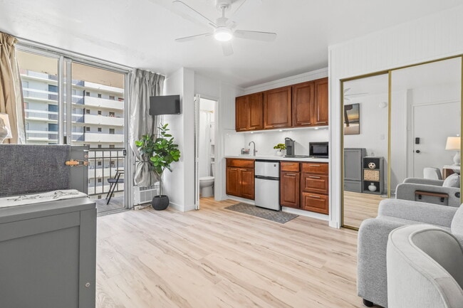 Photo - 2509 Ala Wai Blvd