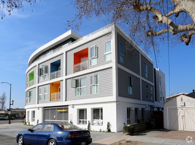 Photo - Oakland 34 Apartments