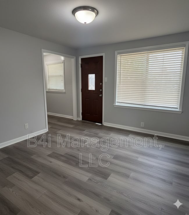 Photo - 1904 Lincoln St