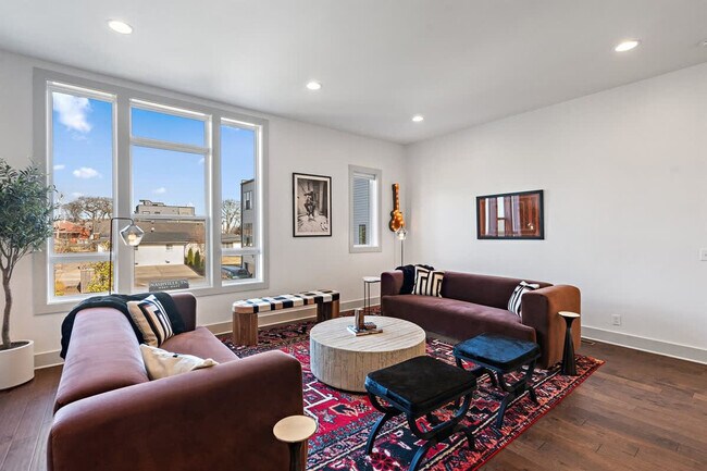 Photo - 2702 Delaware Ave Unidad ID1051654P