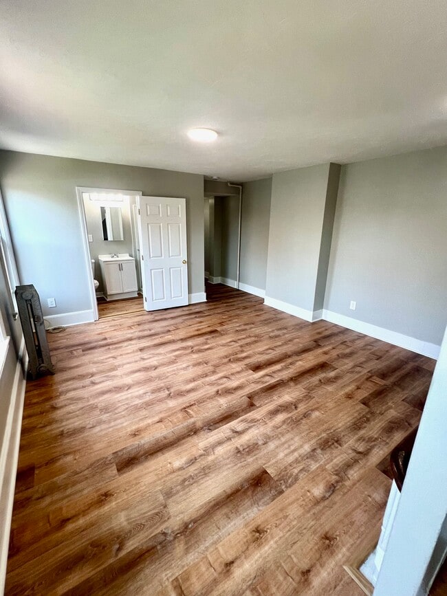 Building Photo - 38 Brown St Unit 38