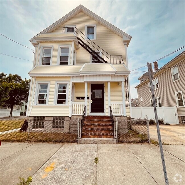 Building Photo - 21 Page St Unit 1 Rental