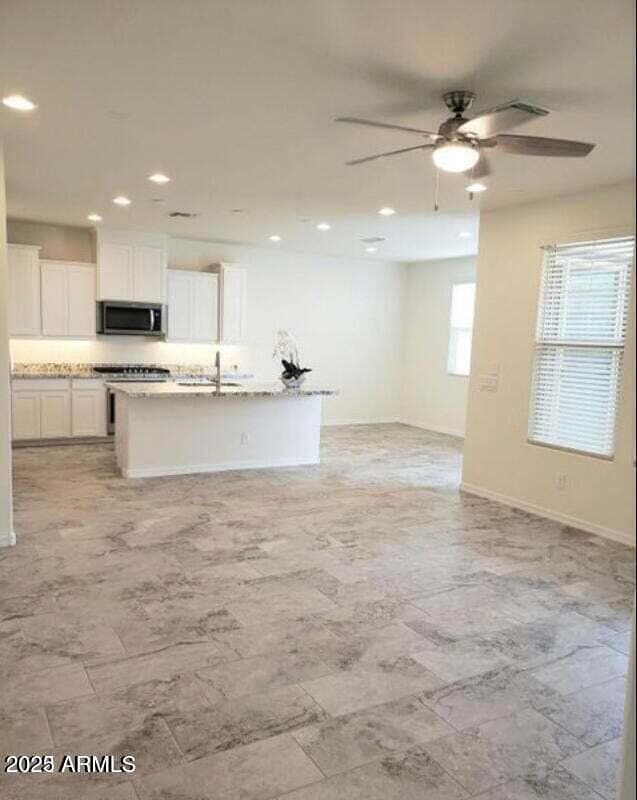 Photo - 1912 E Rosemary Dr