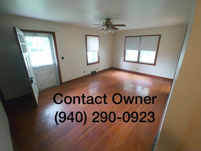 Photo - 7833 Martin St