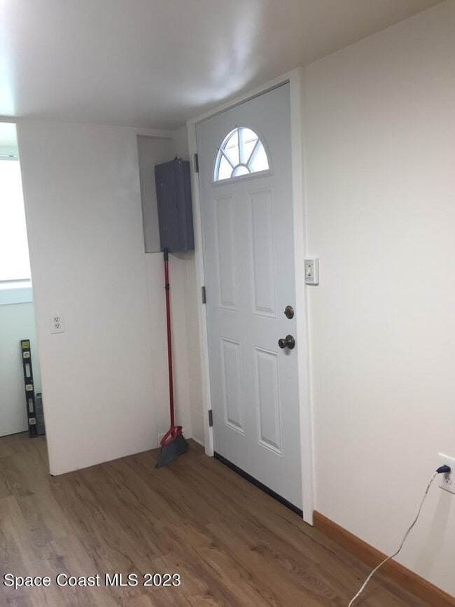 Photo - 2206 Irwin St Unit Studio