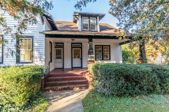 Building Photo - 213 Todd Ave Unit 213 Todd Avenue - A