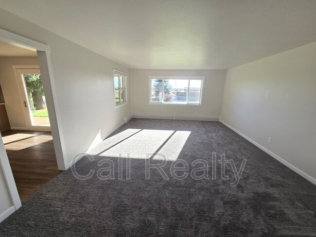 Photo - 2621 W Johannsen Rd