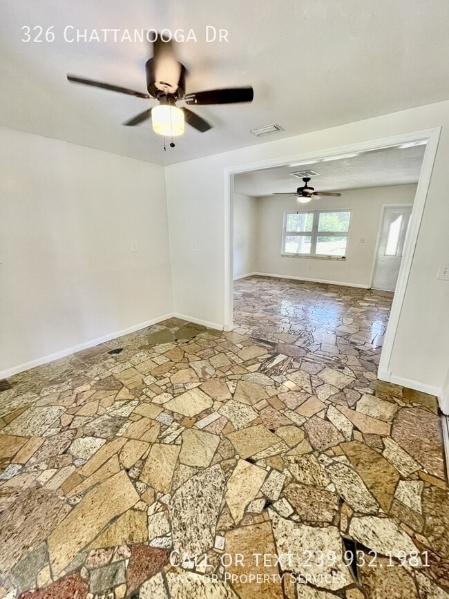 Photo - 326 Chattanooga Dr