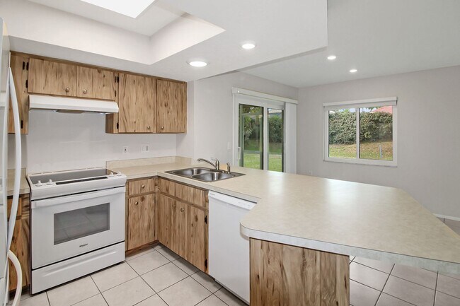 Photo - Hourglass Lakes Annual Home for Rent