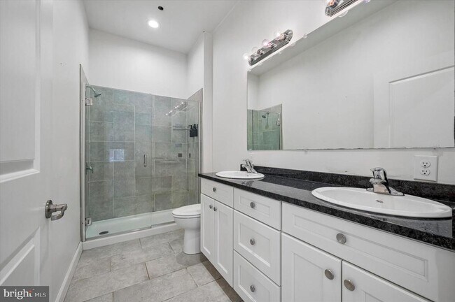 Photo - 980 N Marshall St Unit 1