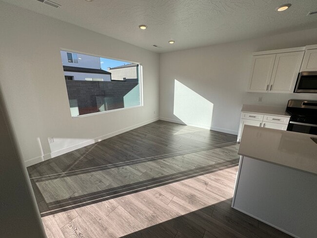 Photo - 4 Bed Home in Starr Springs at Long Valley Washington Home
