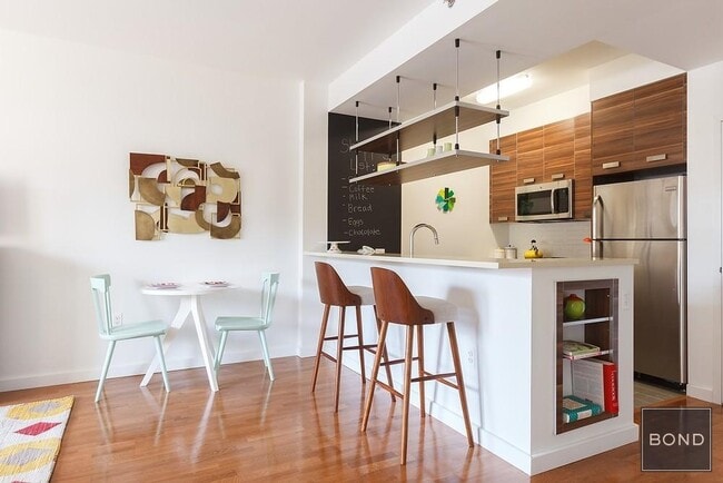 Building Photo - 22 Caton Pl Unit 7J Rental