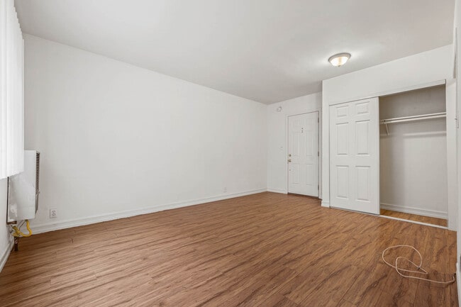 Photo - Beverly Boulevard