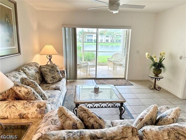 25762 Lake Amelia Way Unidad 105