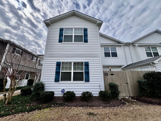 3 Bedroom Condo in Western Branch - 3 Bedroom Condo in Western Branch