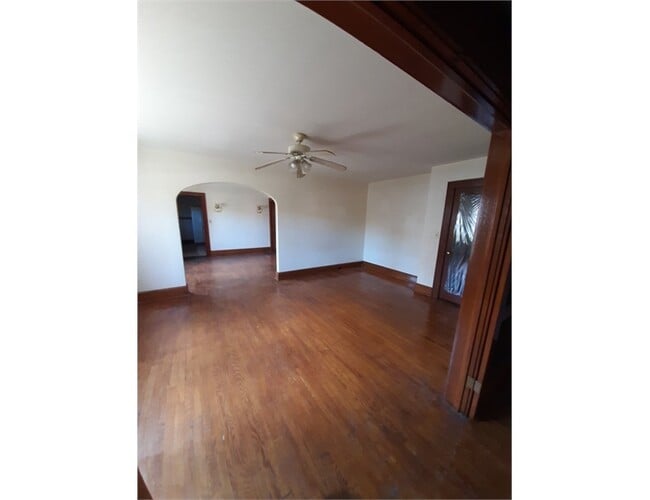 Building Photo - 179 sherwood ave Rental
