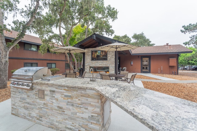 Sala - Monterey Pines Apartments