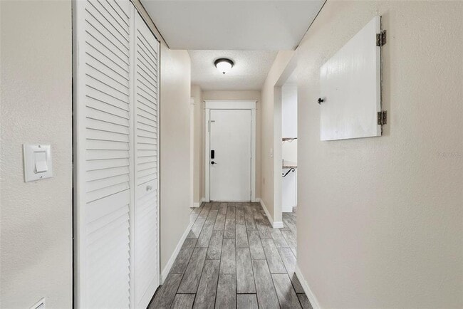 Photo - 3821 N Oak Dr Unidad J21