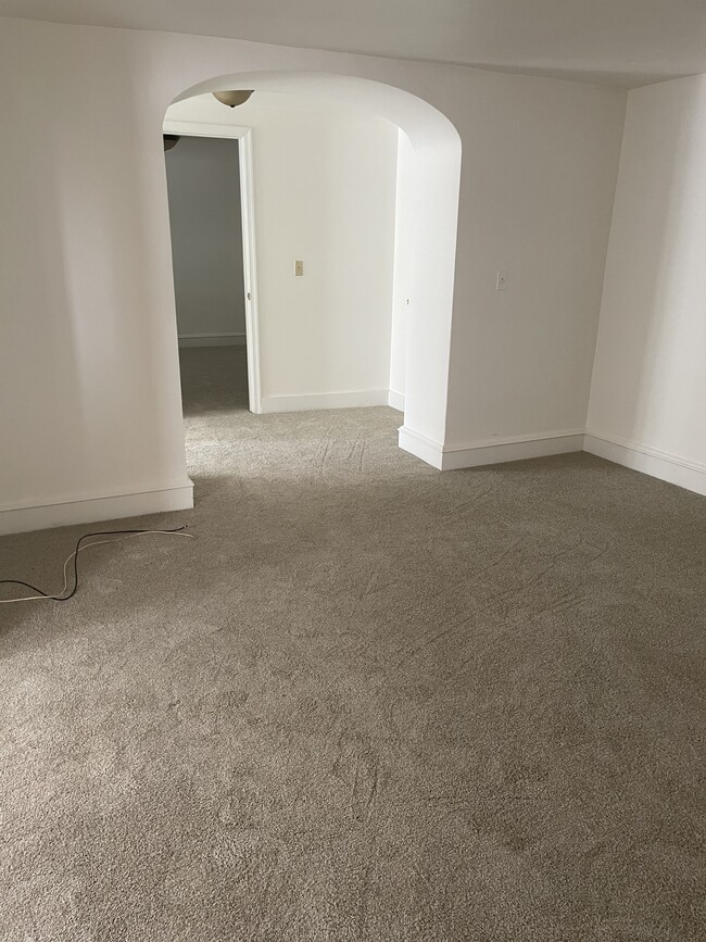 Living room - 2443 Yellow Springs Rd Unit 2443