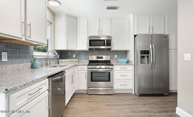 Photo - 14443 Stacey Rd