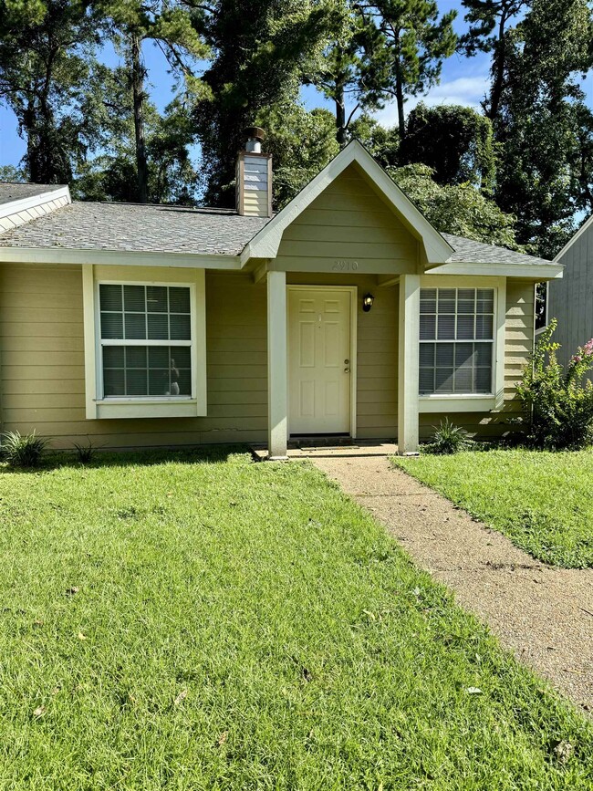 Photo - 2910 Richview Park Cir N