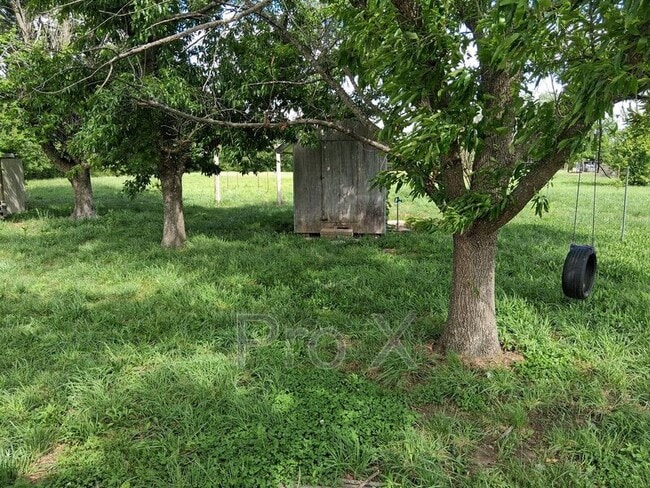 Photo - 910 Sands Rd