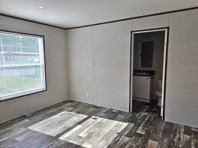 Photo - 2121 Panhandle Rd